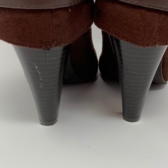 Unlisted Tucked Brown Faux Suede Booties Size 6.5 - Picture 5 of 8
